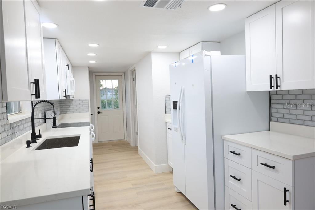 Image 11 of 31 For 3906 28th Street Sw