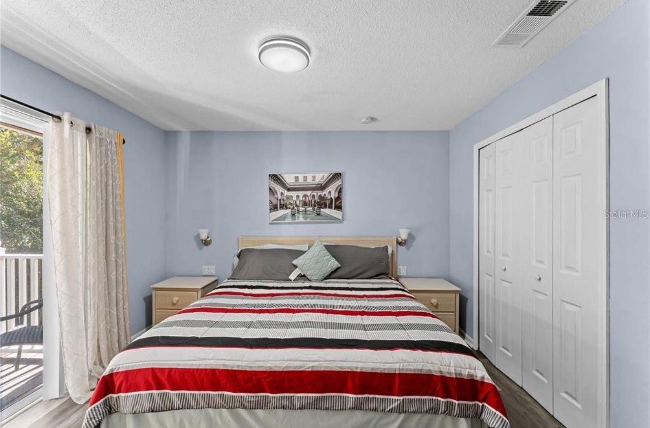 Image 10 of 25 For 1017 Park Ridge Circle