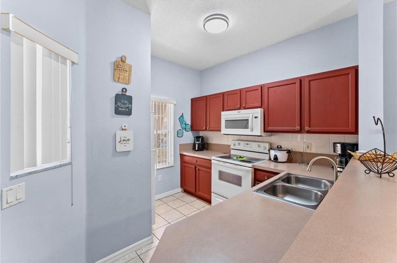 Image 4 of 25 For 1017 Park Ridge Circle