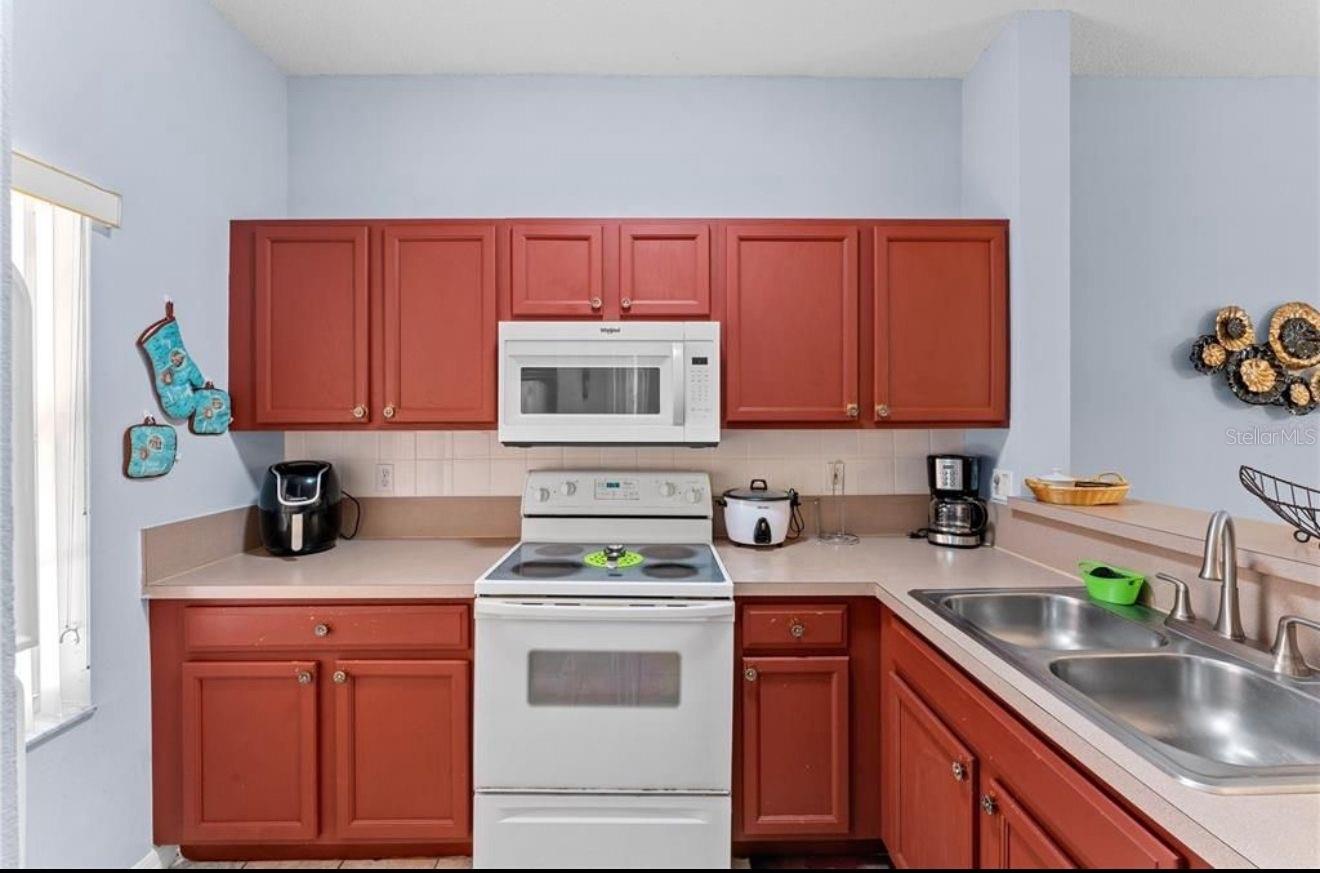 Image 5 of 25 For 1017 Park Ridge Circle