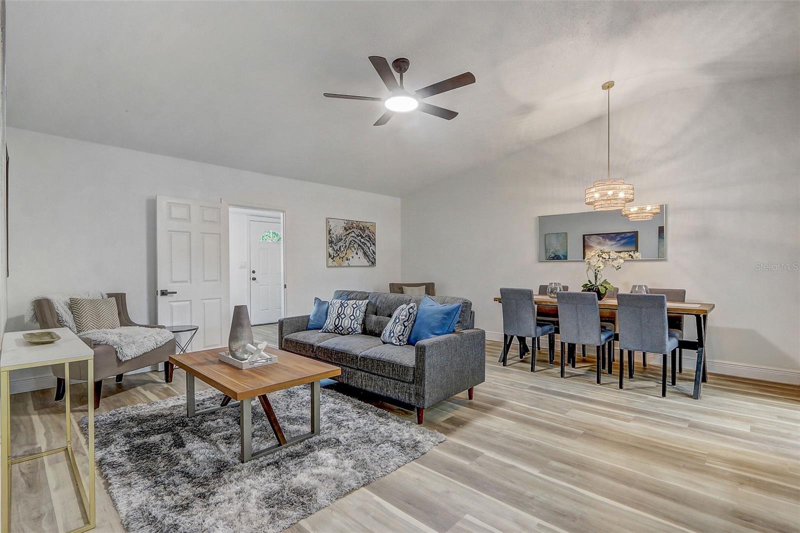 Image 11 of 38 For 3016 Stonecastle Road