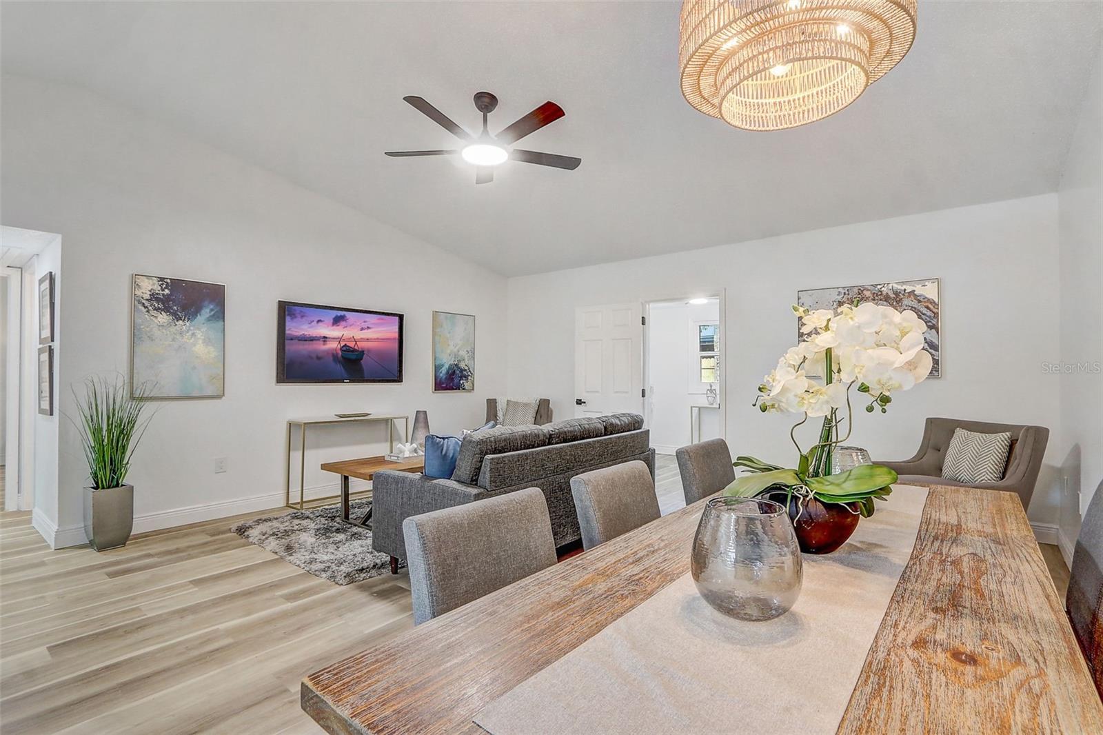 Image 12 of 38 For 3016 Stonecastle Road