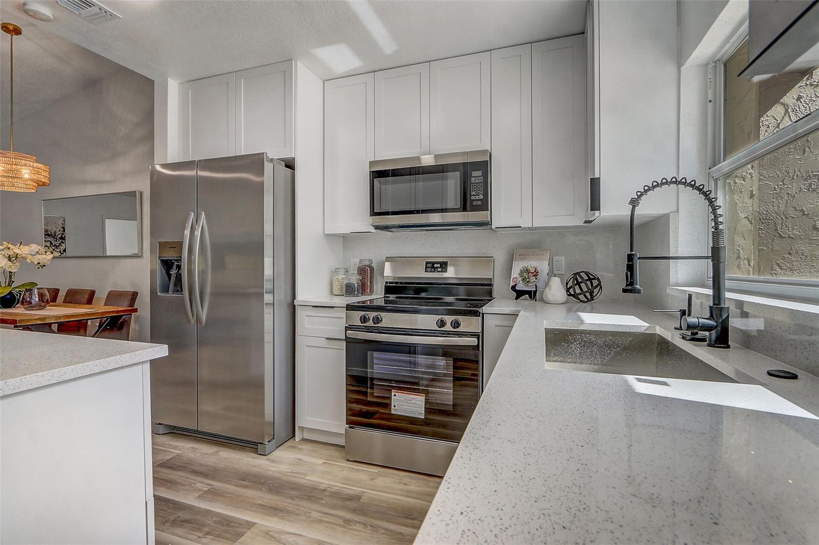 Image 17 of 38 For 3016 Stonecastle Road