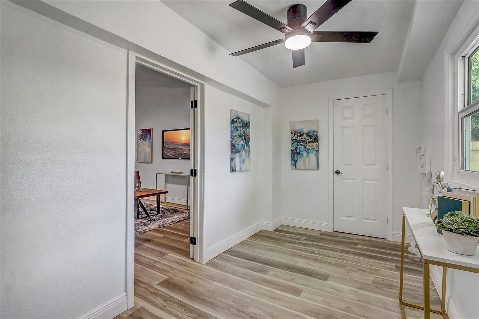 Image 18 of 38 For 3016 Stonecastle Road