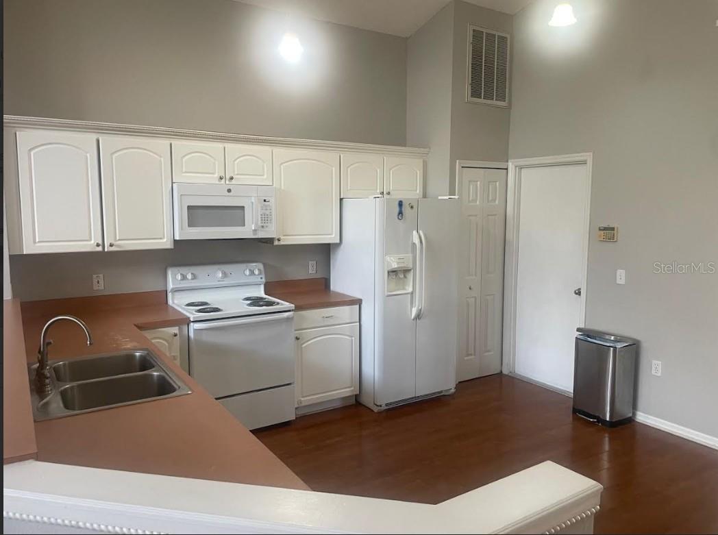 Image 3 of 3 For 14509 Lycastle Circle