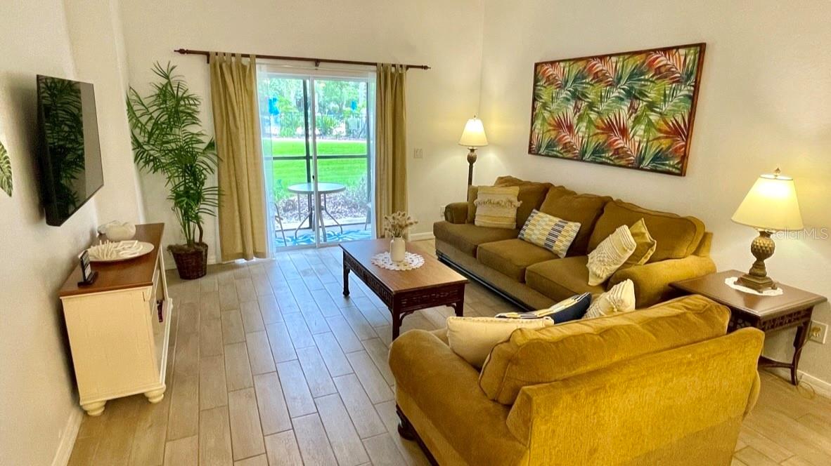 Image 3 of 21 For 202 Rum Run 36102