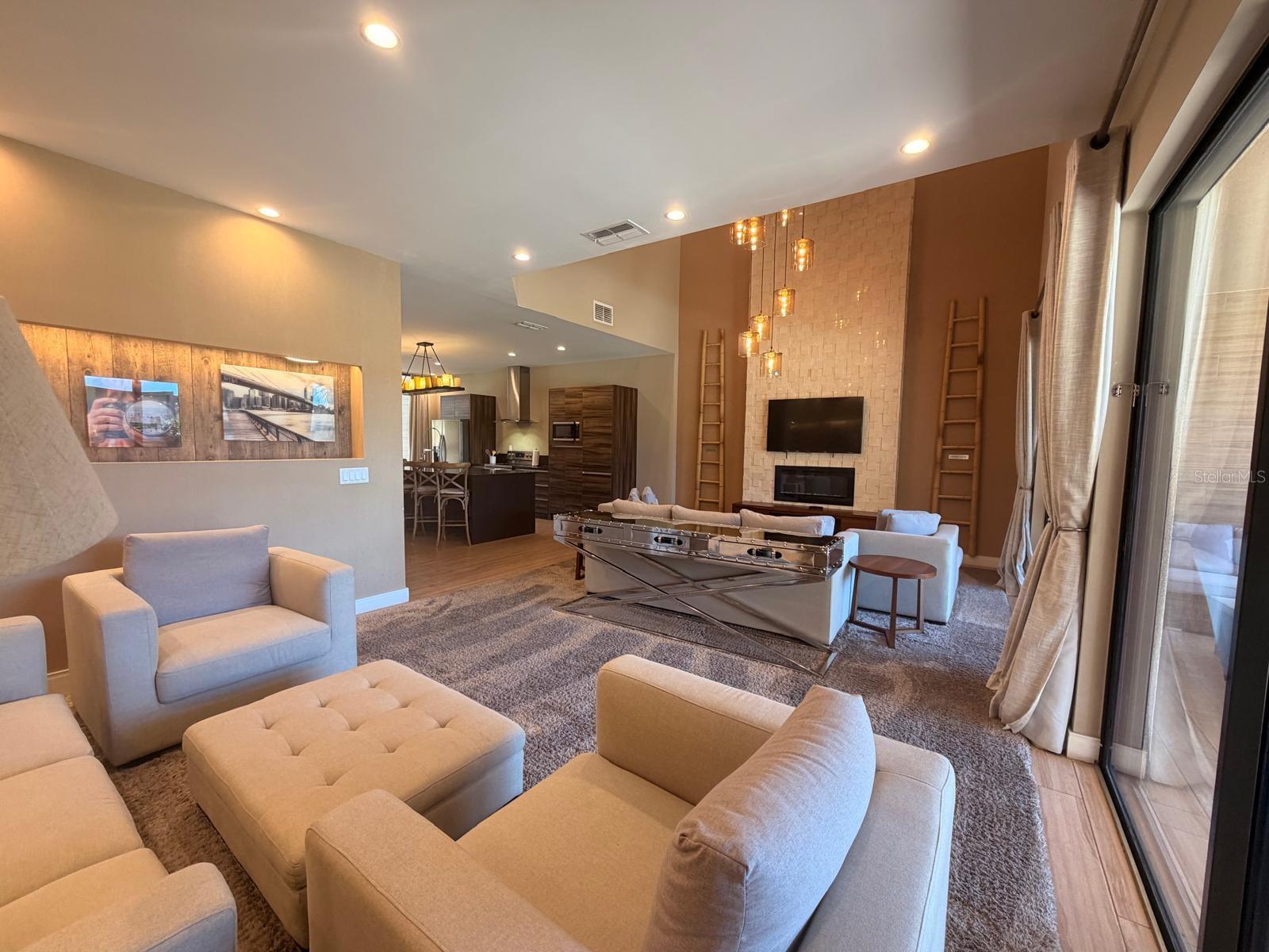 Image 11 of 47 For 7464 Brooklyn Drive