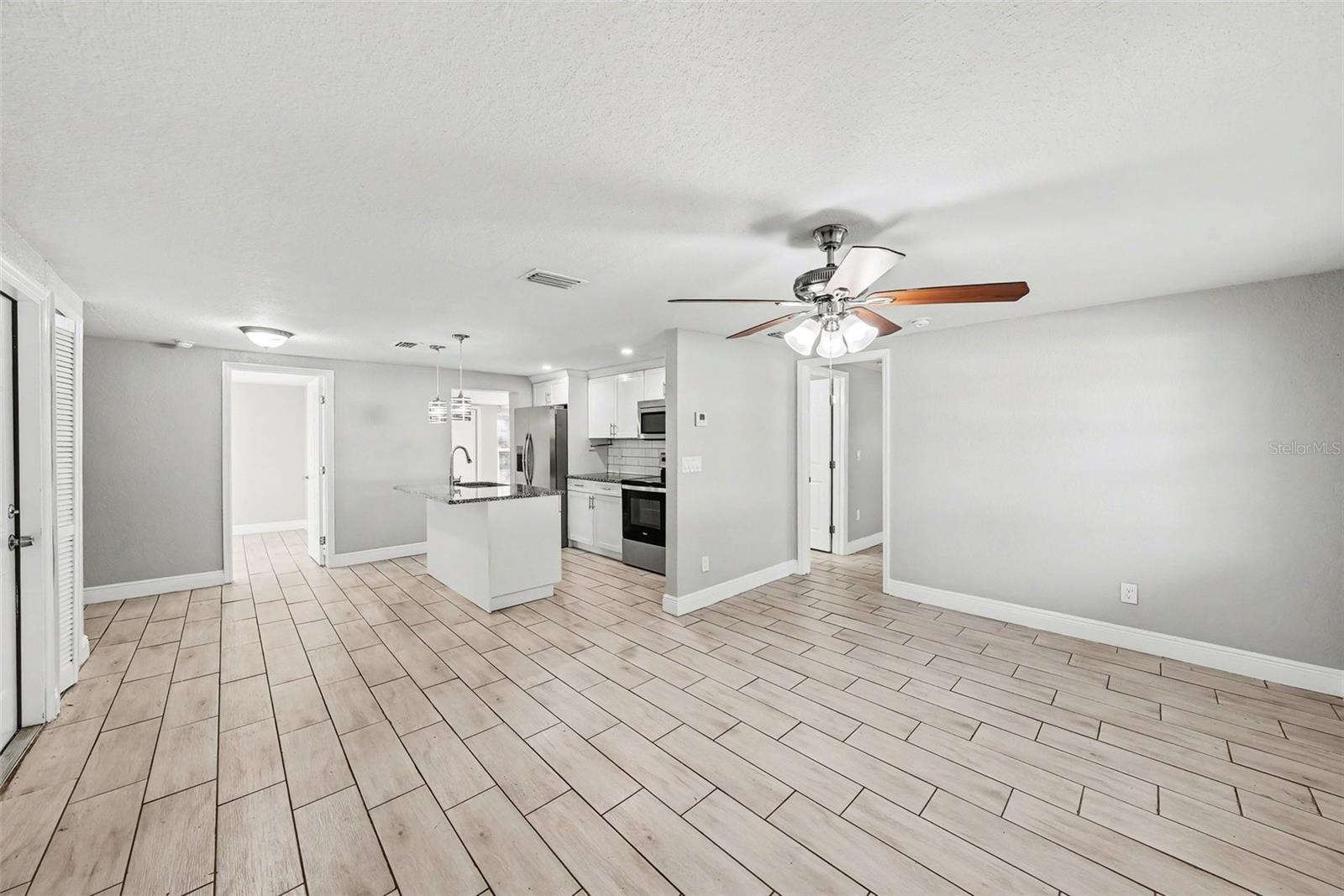 Image 7 of 15 For 11014 Grant Drive