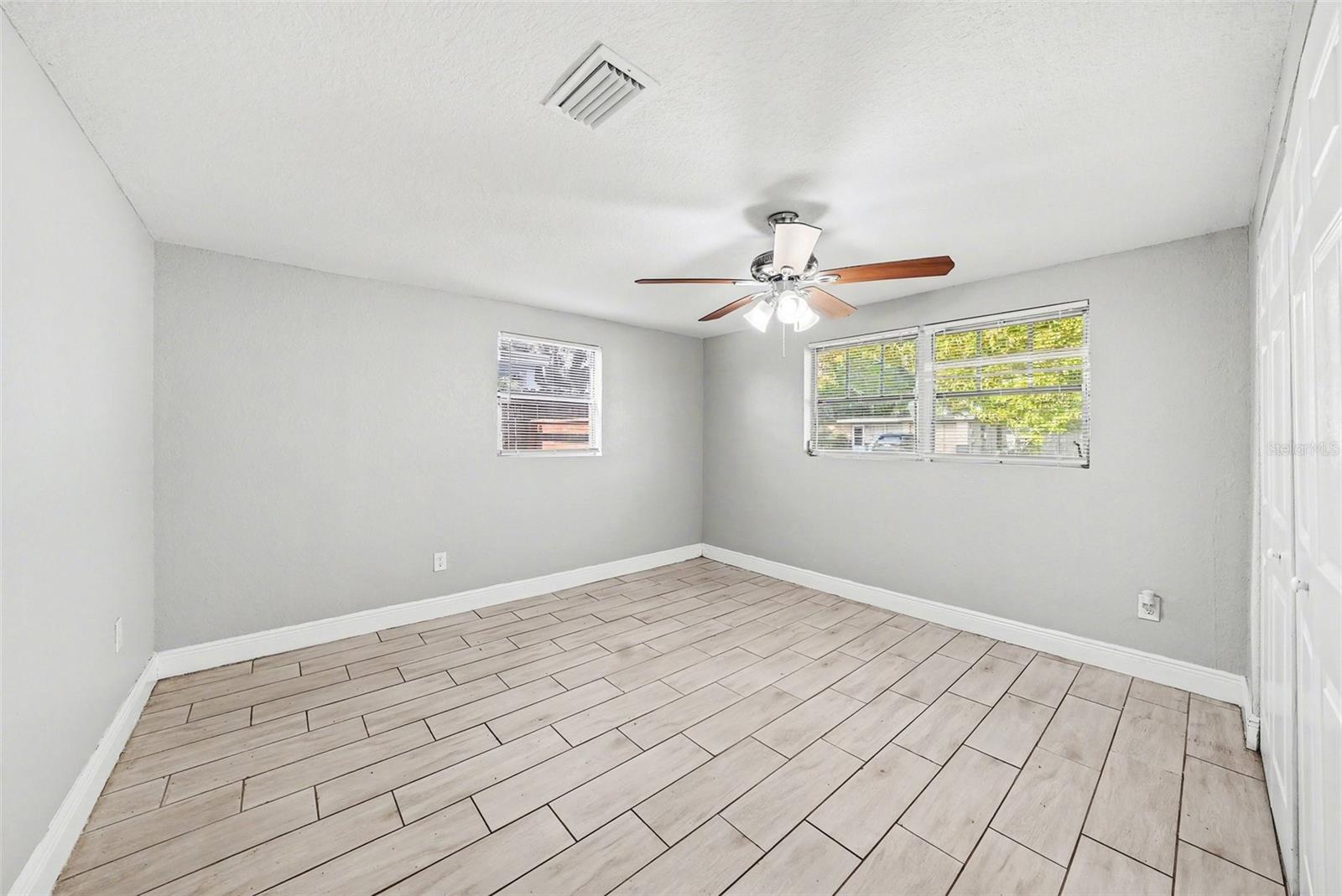 Image 8 of 15 For 11014 Grant Drive