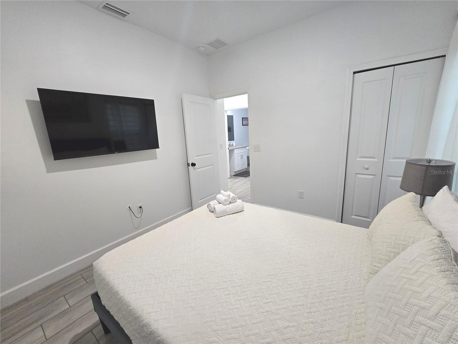 Image 13 of 19 For 4663 Conley Street