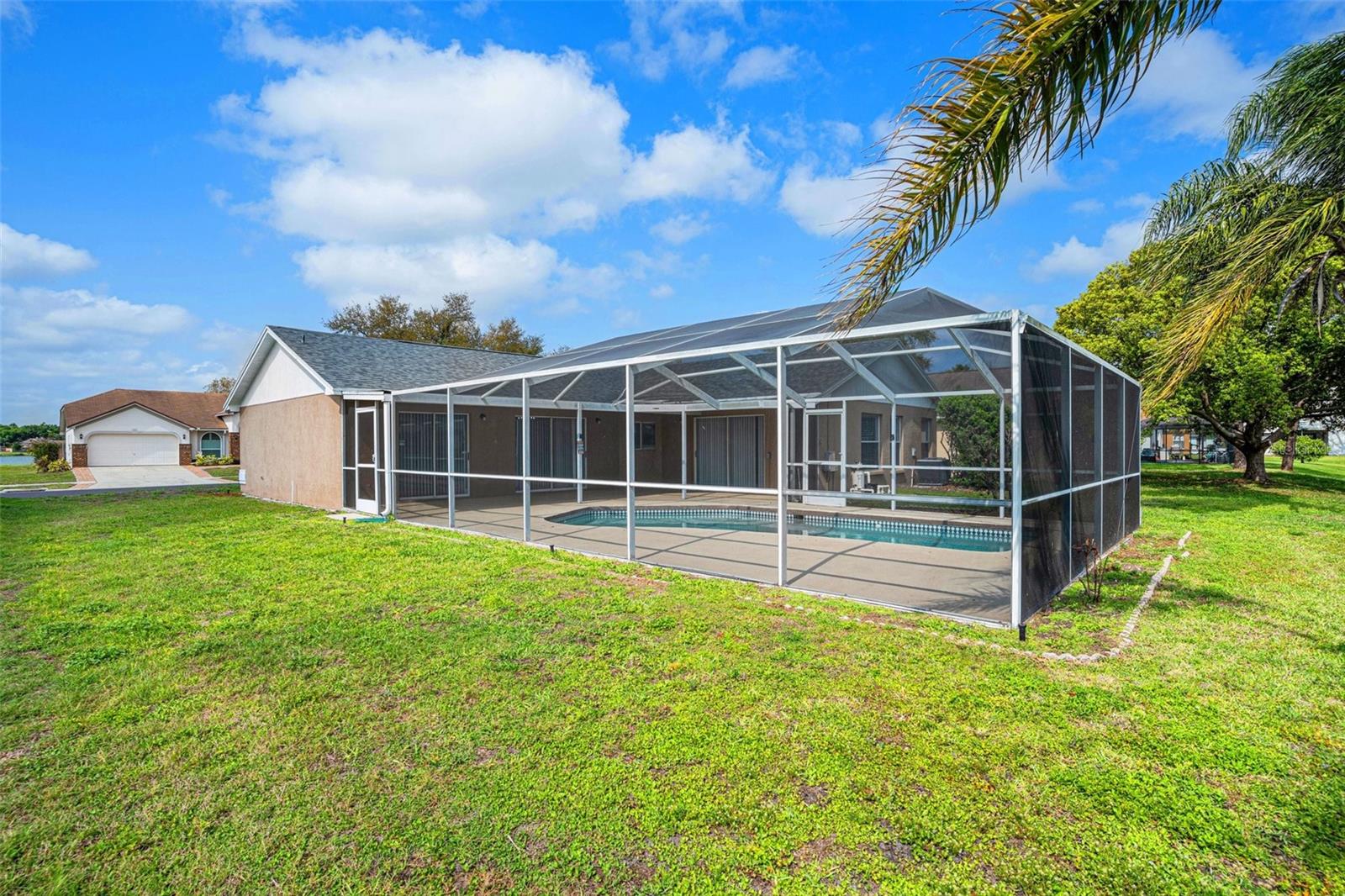 Image 21 of 25 For 1623 Storington Avenue