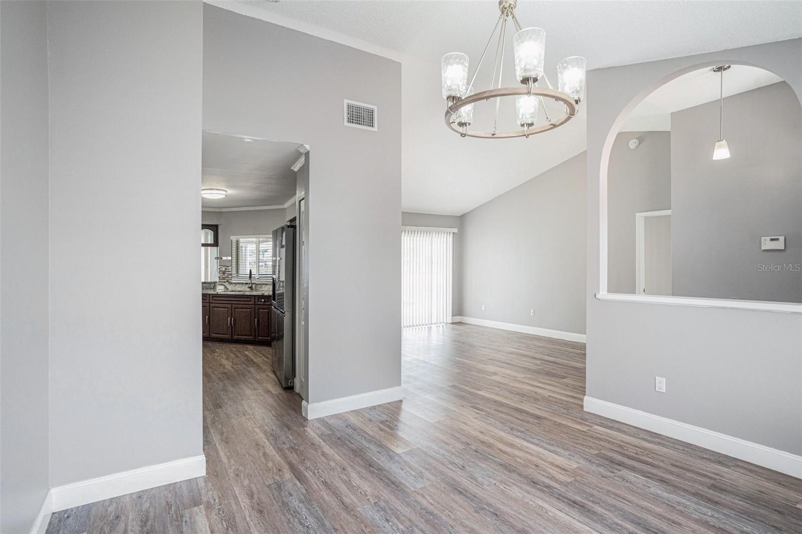 Image 9 of 25 For 1623 Storington Avenue