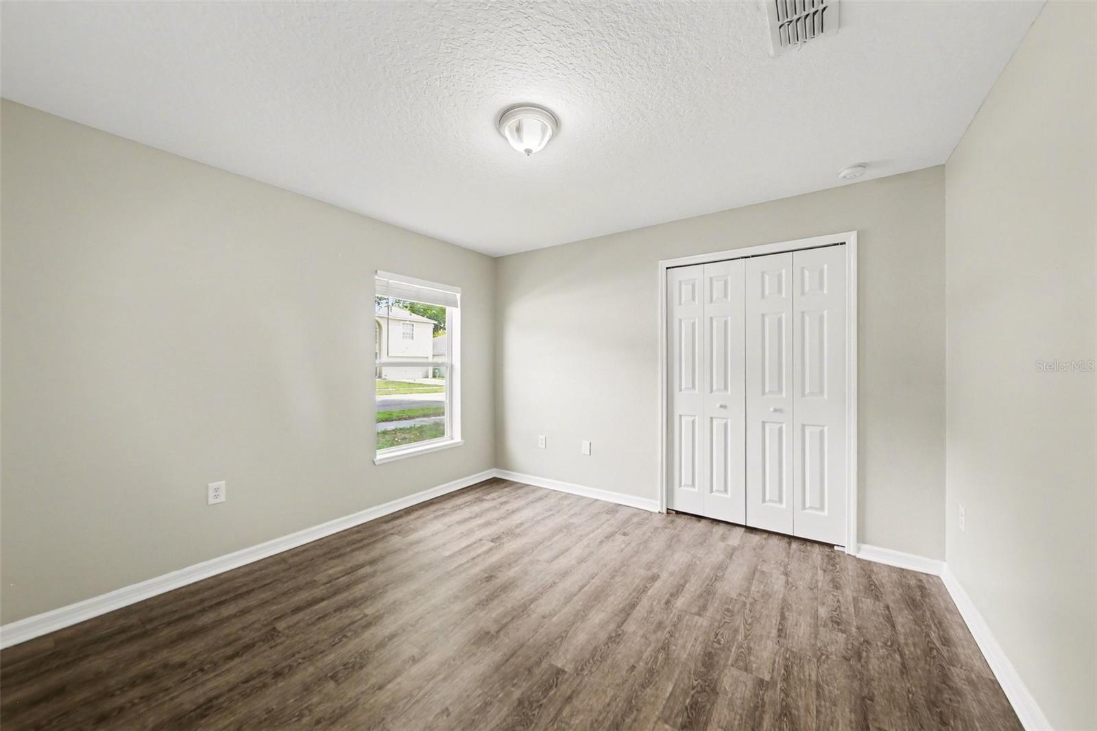 Image 4 of 26 For 2212 Nicollett Way