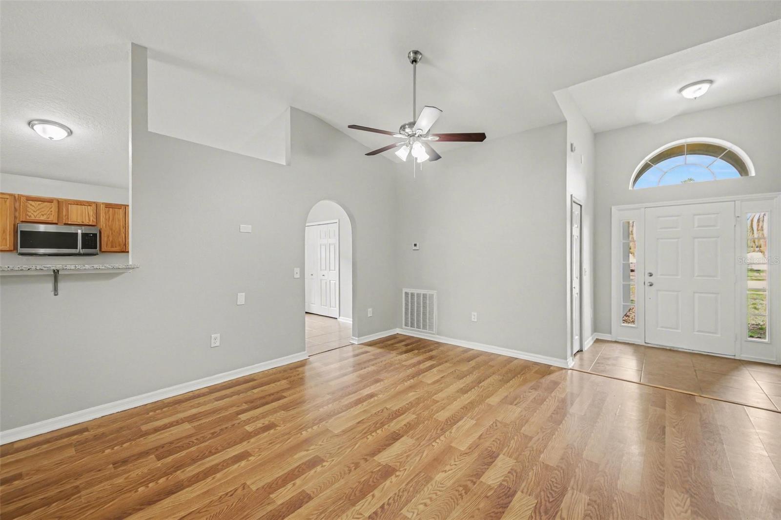 Image 7 of 26 For 2212 Nicollett Way