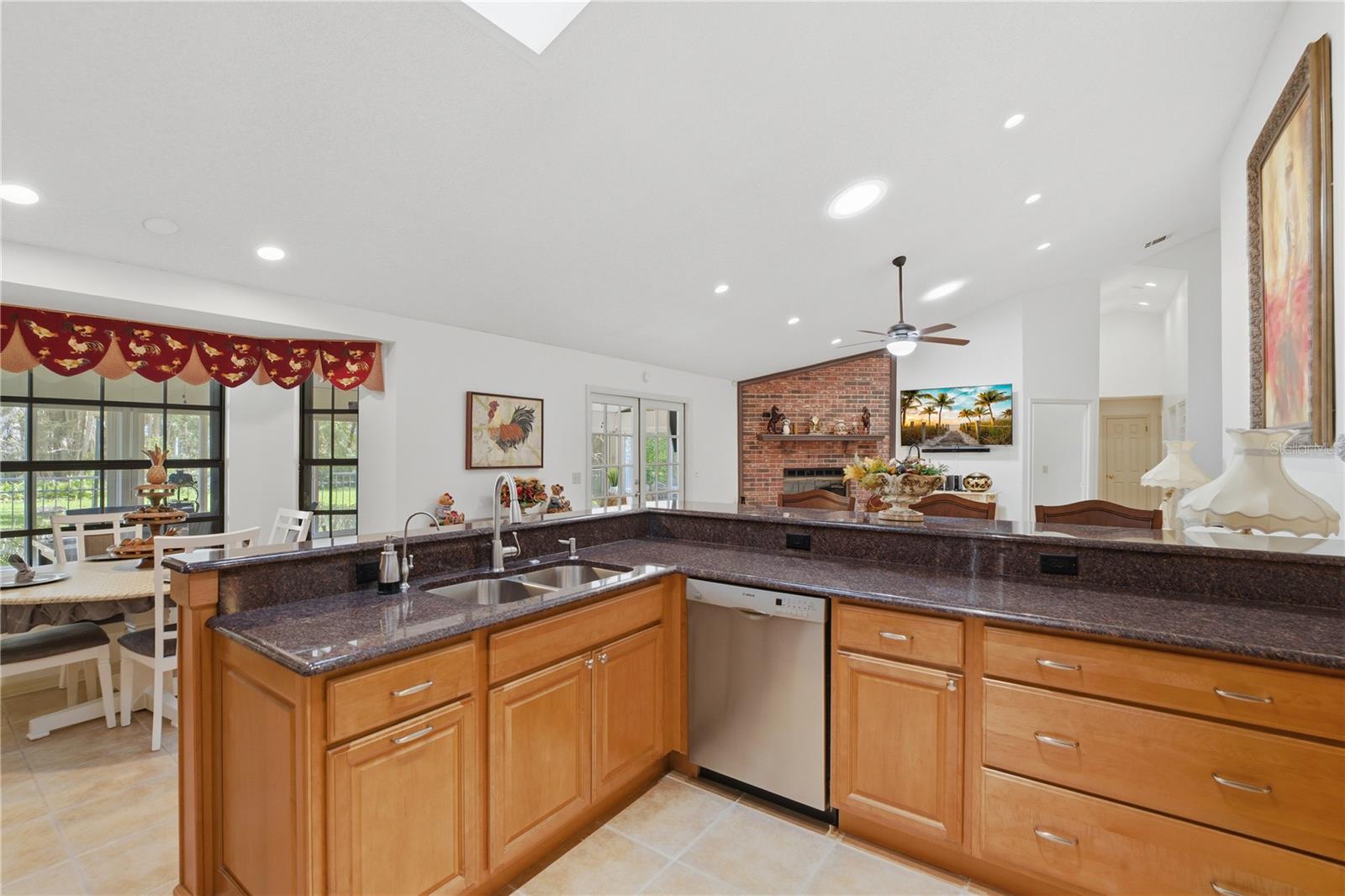 Image 19 of 55 For 7141 Wooded Village Lane