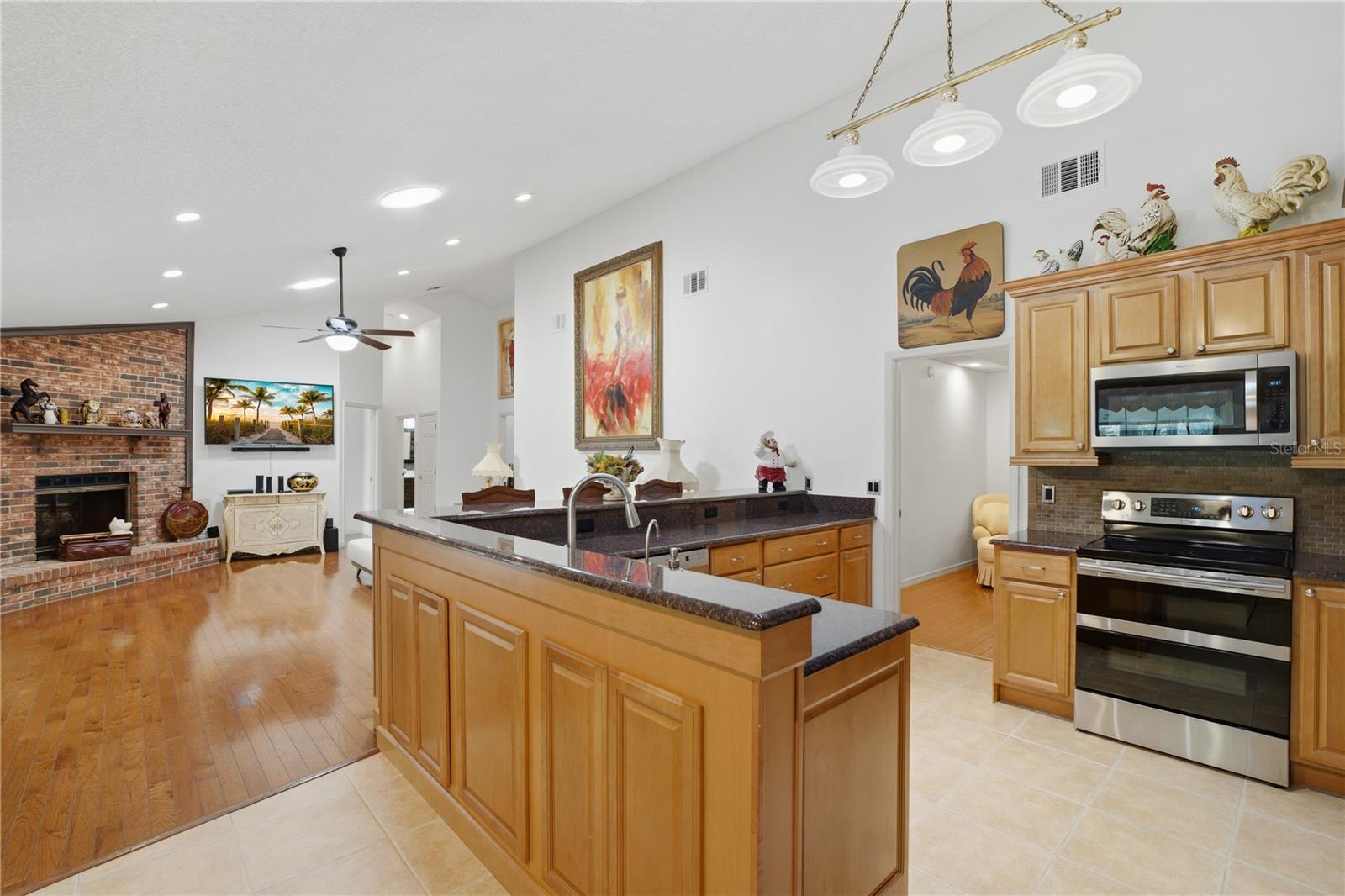 Image 23 of 55 For 7141 Wooded Village Lane