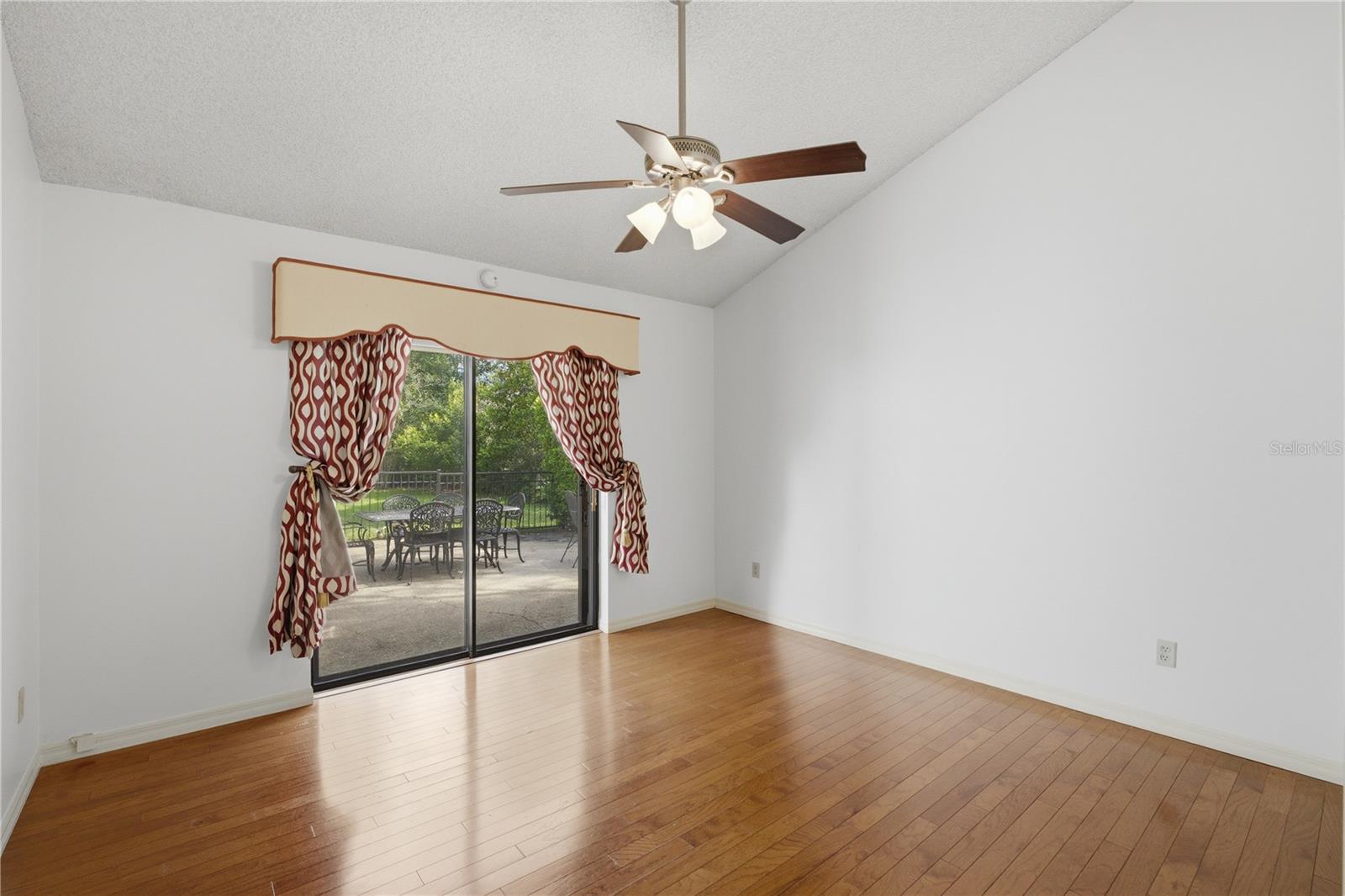 Image 30 of 55 For 7141 Wooded Village Lane