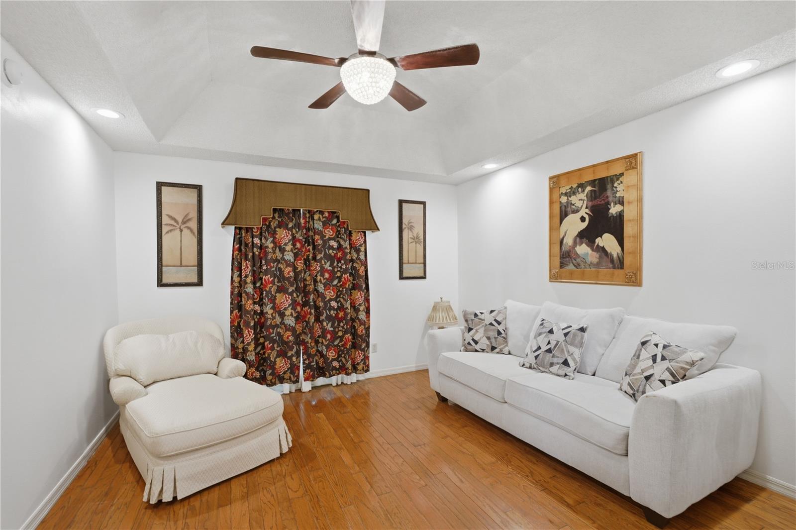 Image 37 of 55 For 7141 Wooded Village Lane