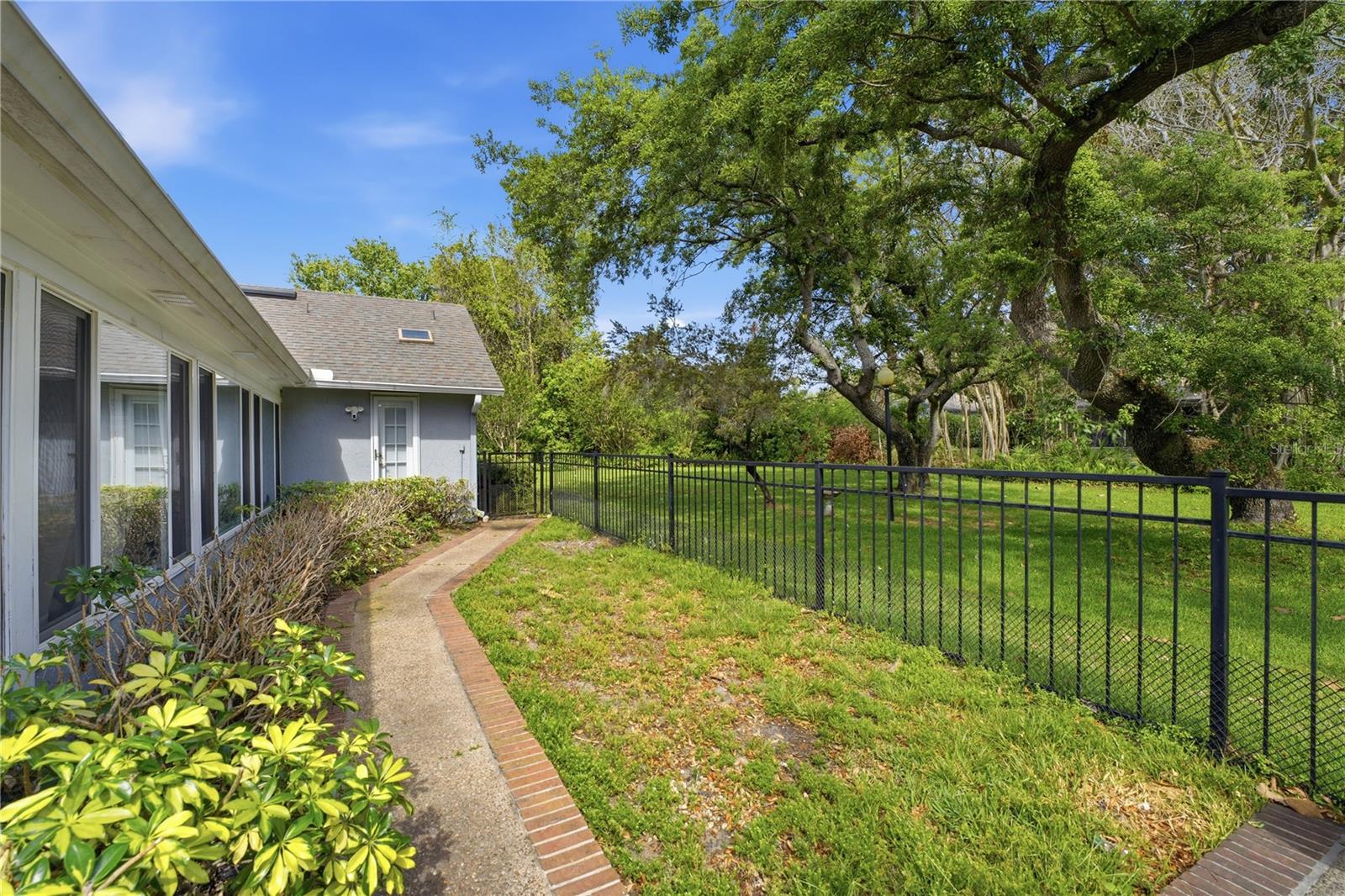 Image 48 of 55 For 7141 Wooded Village Lane