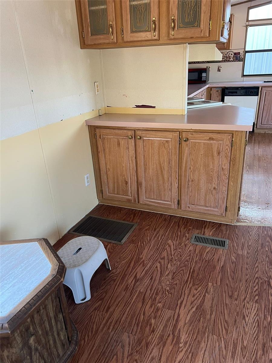 Image 28 of 98 For 8342 152nd Place