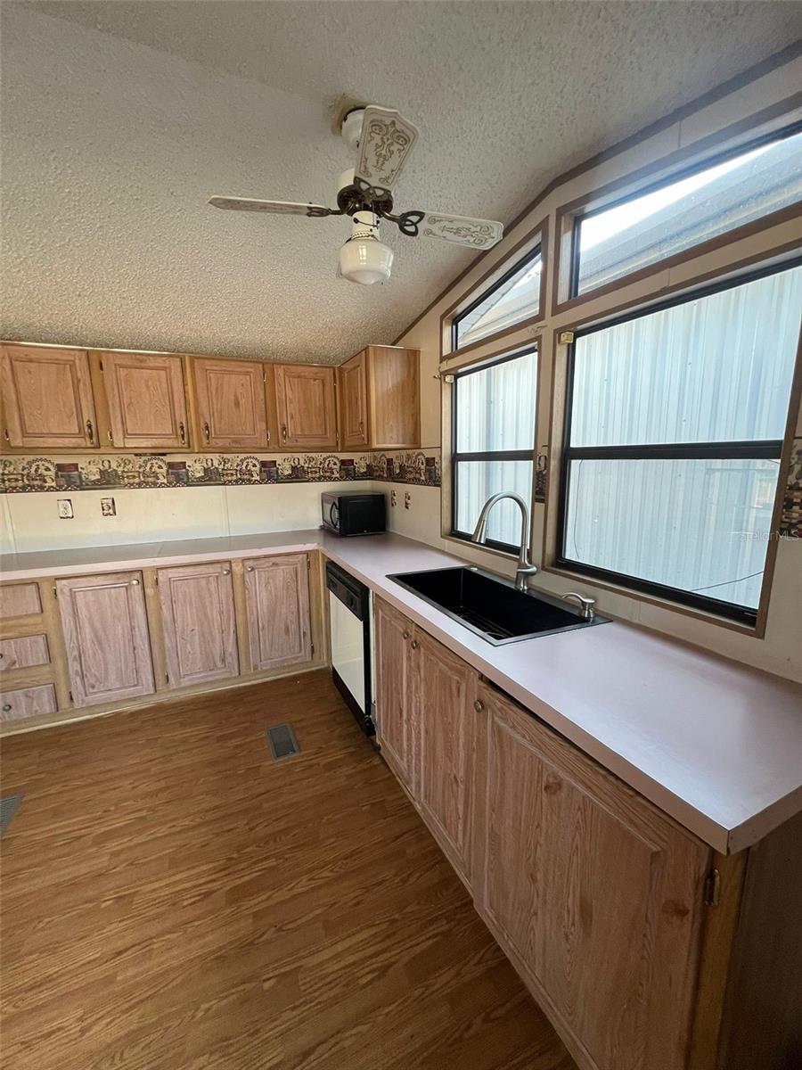 Image 37 of 98 For 8342 152nd Place