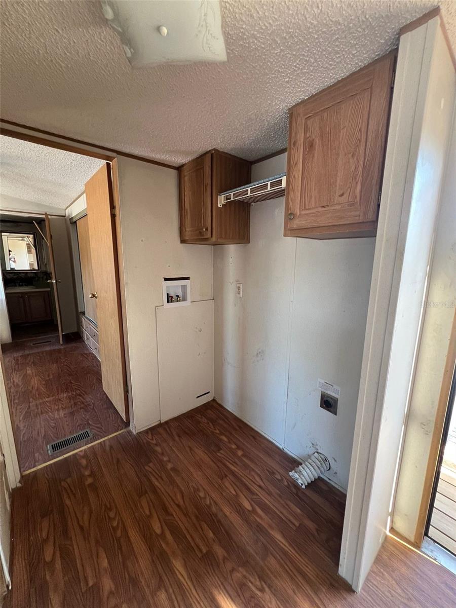 Image 39 of 98 For 8342 152nd Place