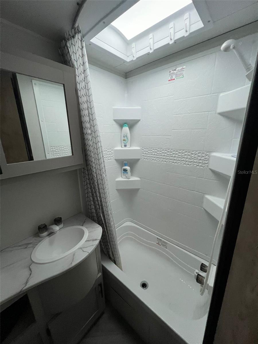 Image 91 of 98 For 8342 152nd Place