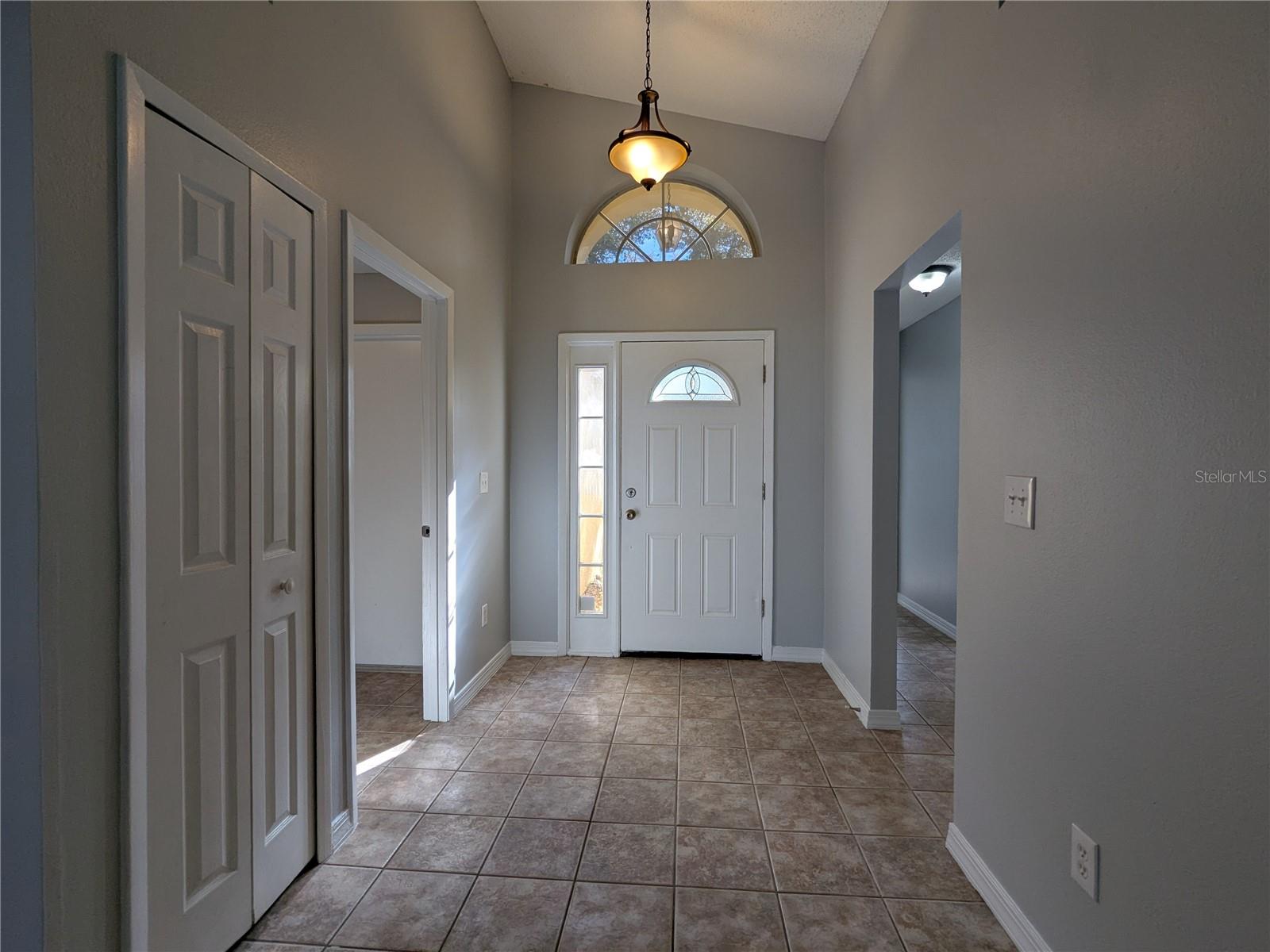 Image 16 of 43 For 1020 Stonechapel Court