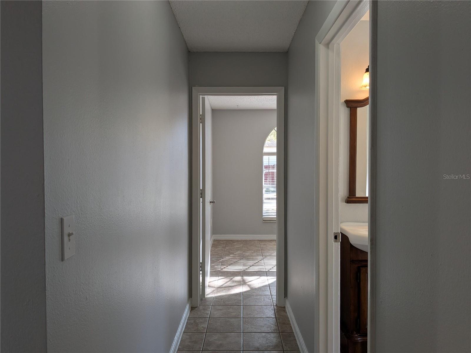 Image 17 of 43 For 1020 Stonechapel Court