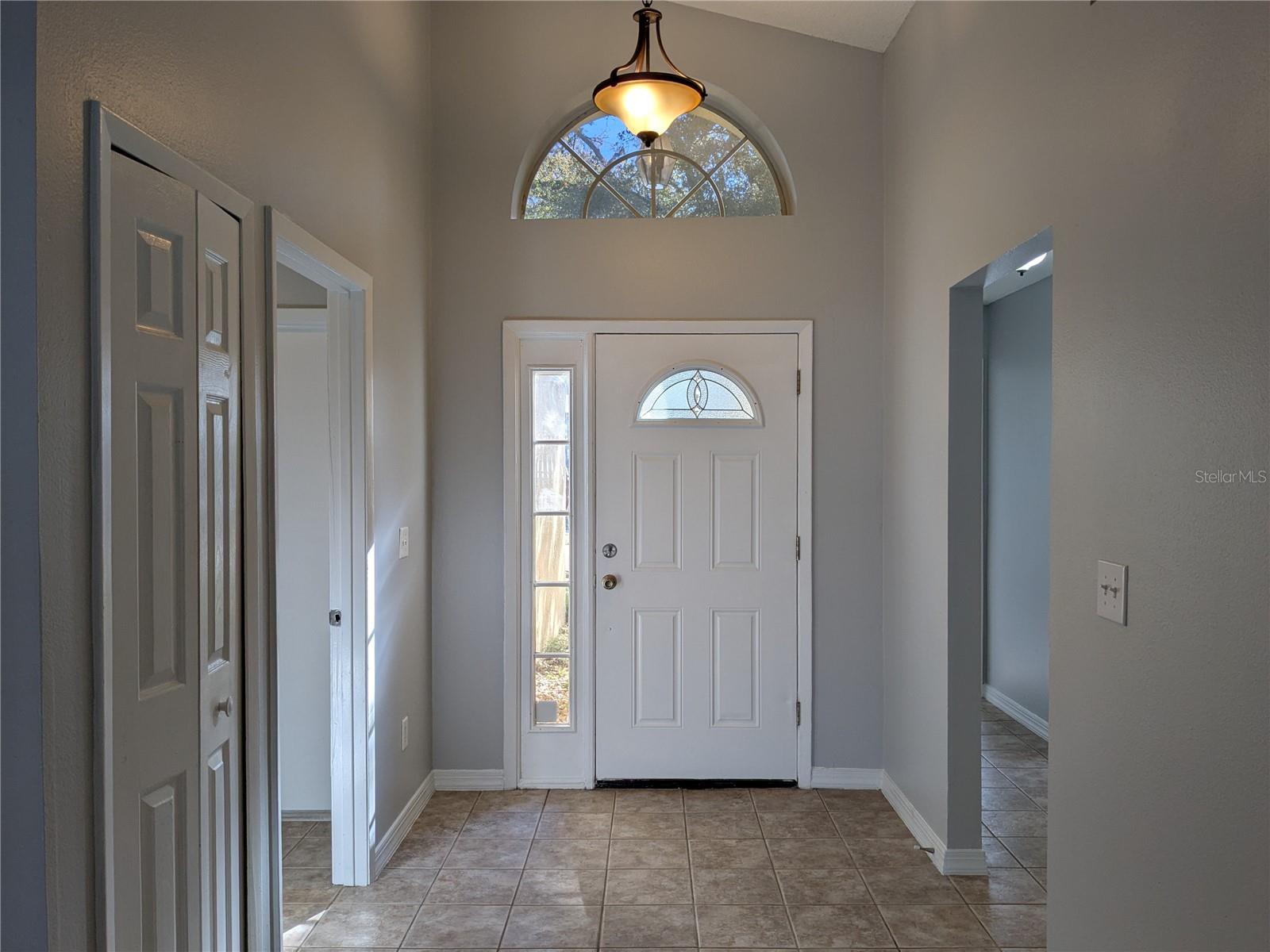 Image 2 of 43 For 1020 Stonechapel Court