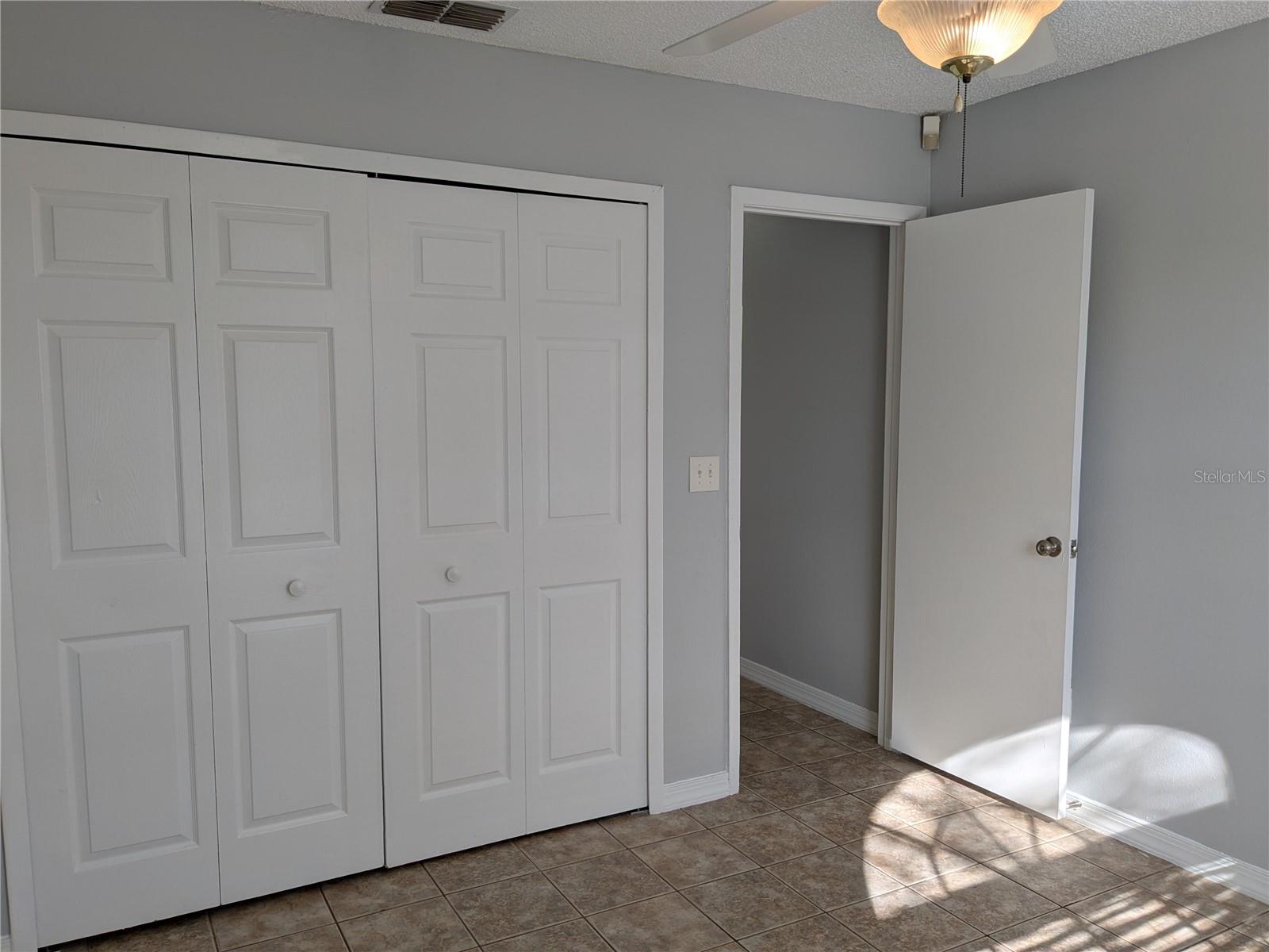 Image 21 of 43 For 1020 Stonechapel Court