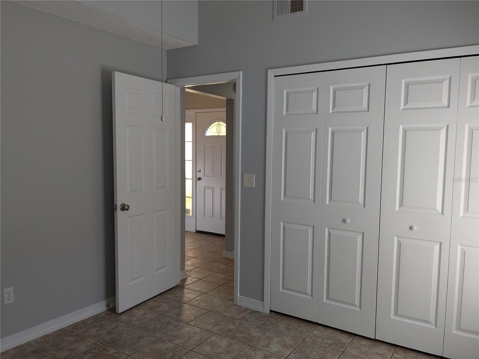 Image 24 of 43 For 1020 Stonechapel Court