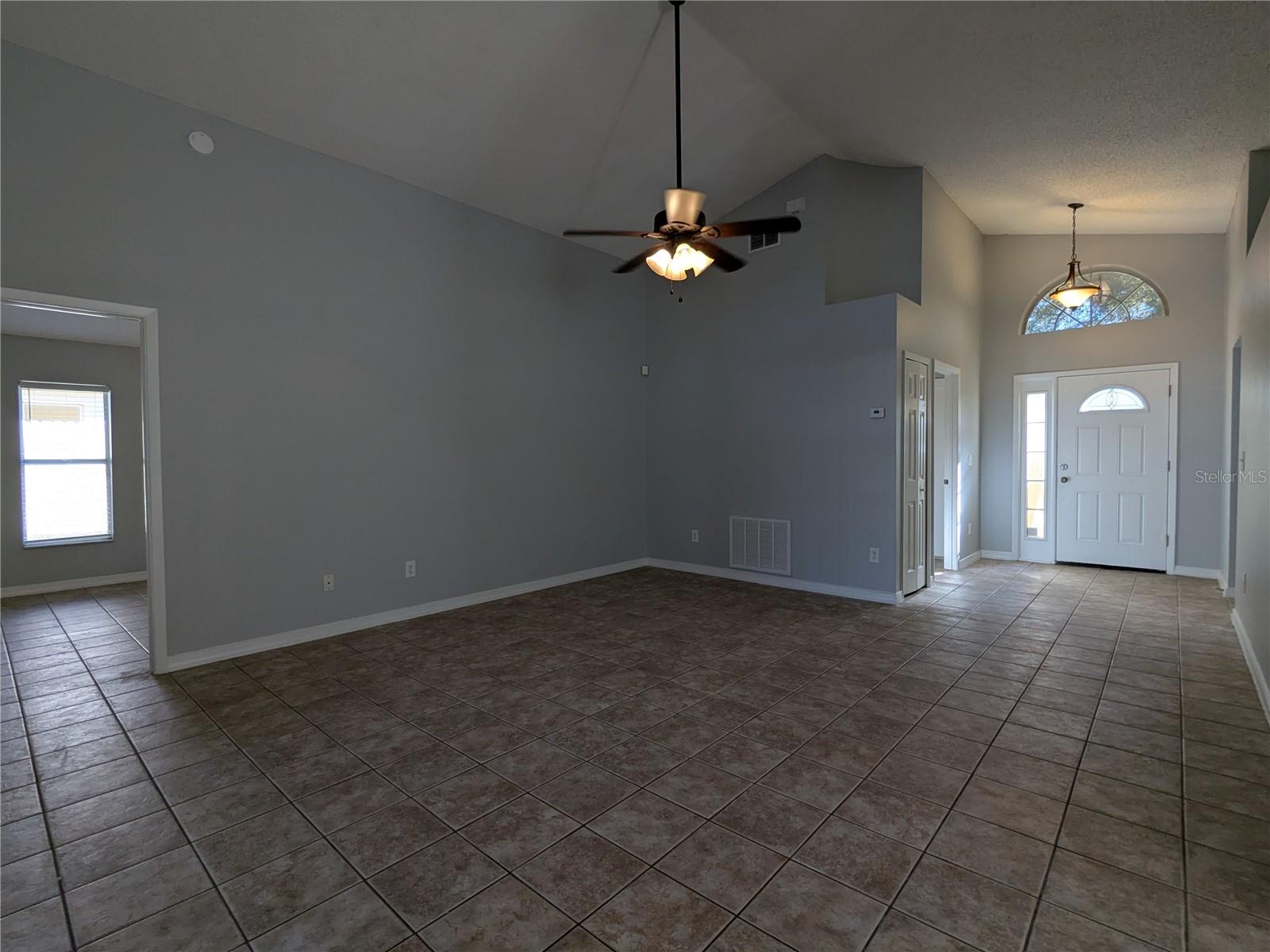 Image 28 of 43 For 1020 Stonechapel Court