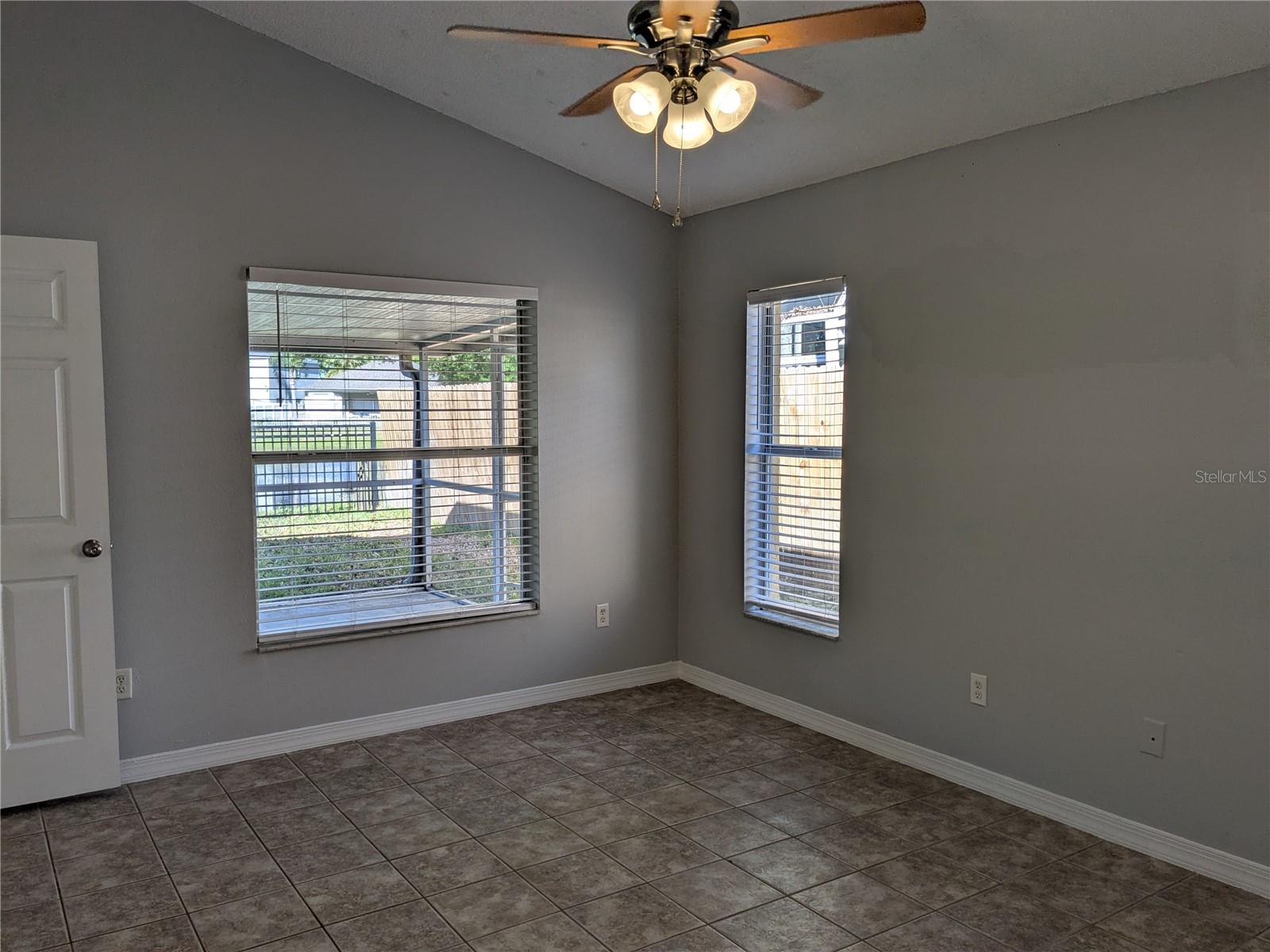 Image 31 of 43 For 1020 Stonechapel Court