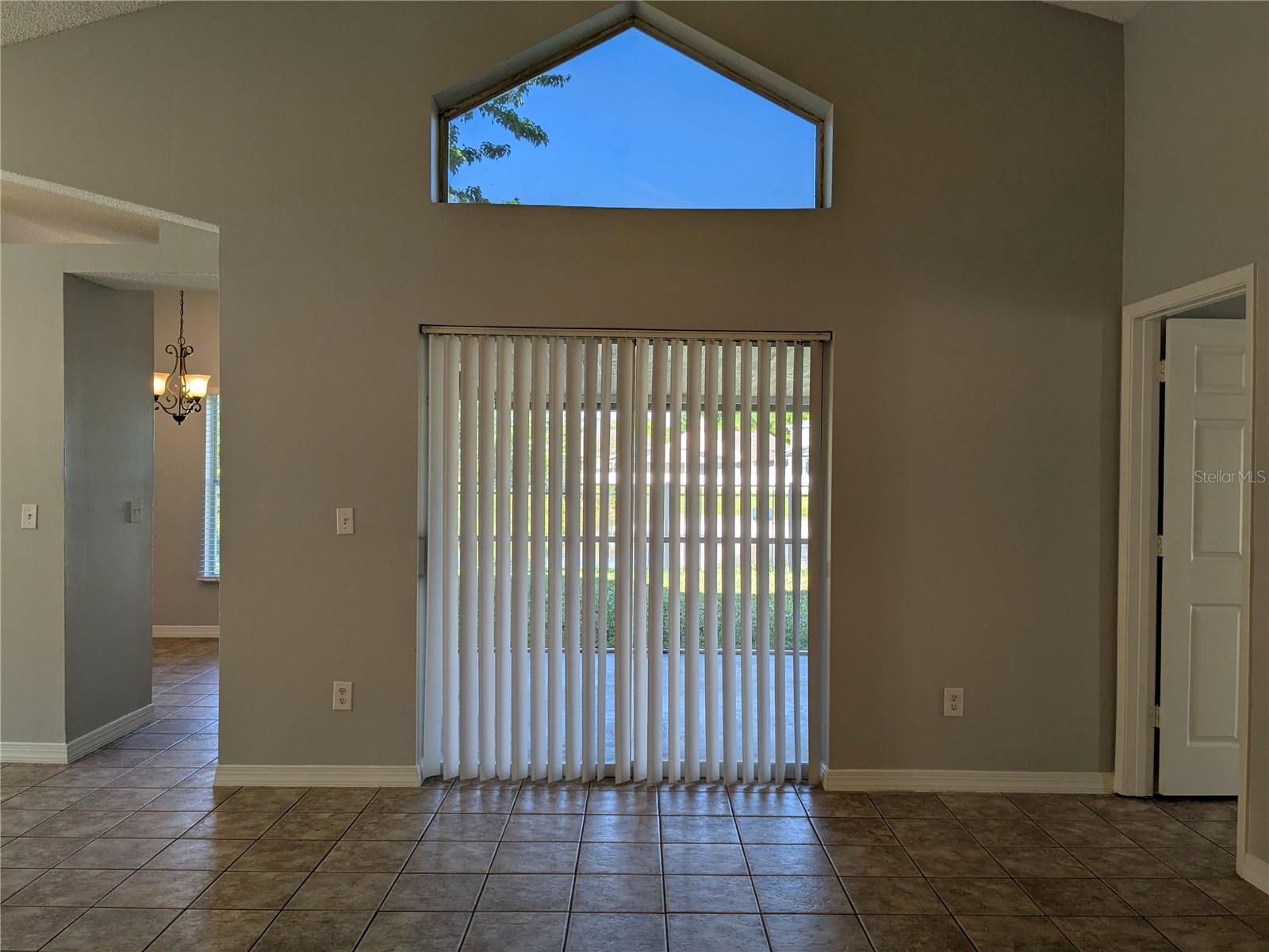 Image 36 of 43 For 1020 Stonechapel Court