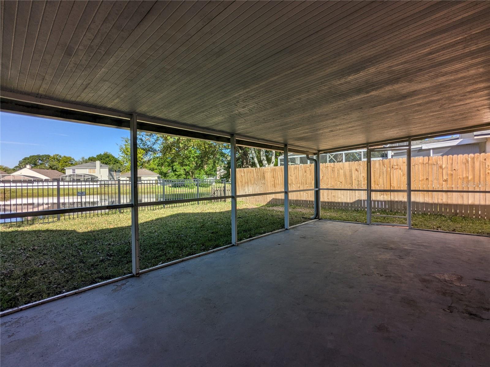 Image 38 of 43 For 1020 Stonechapel Court