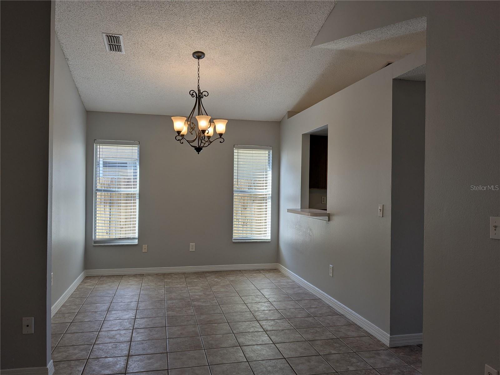 Image 6 of 43 For 1020 Stonechapel Court