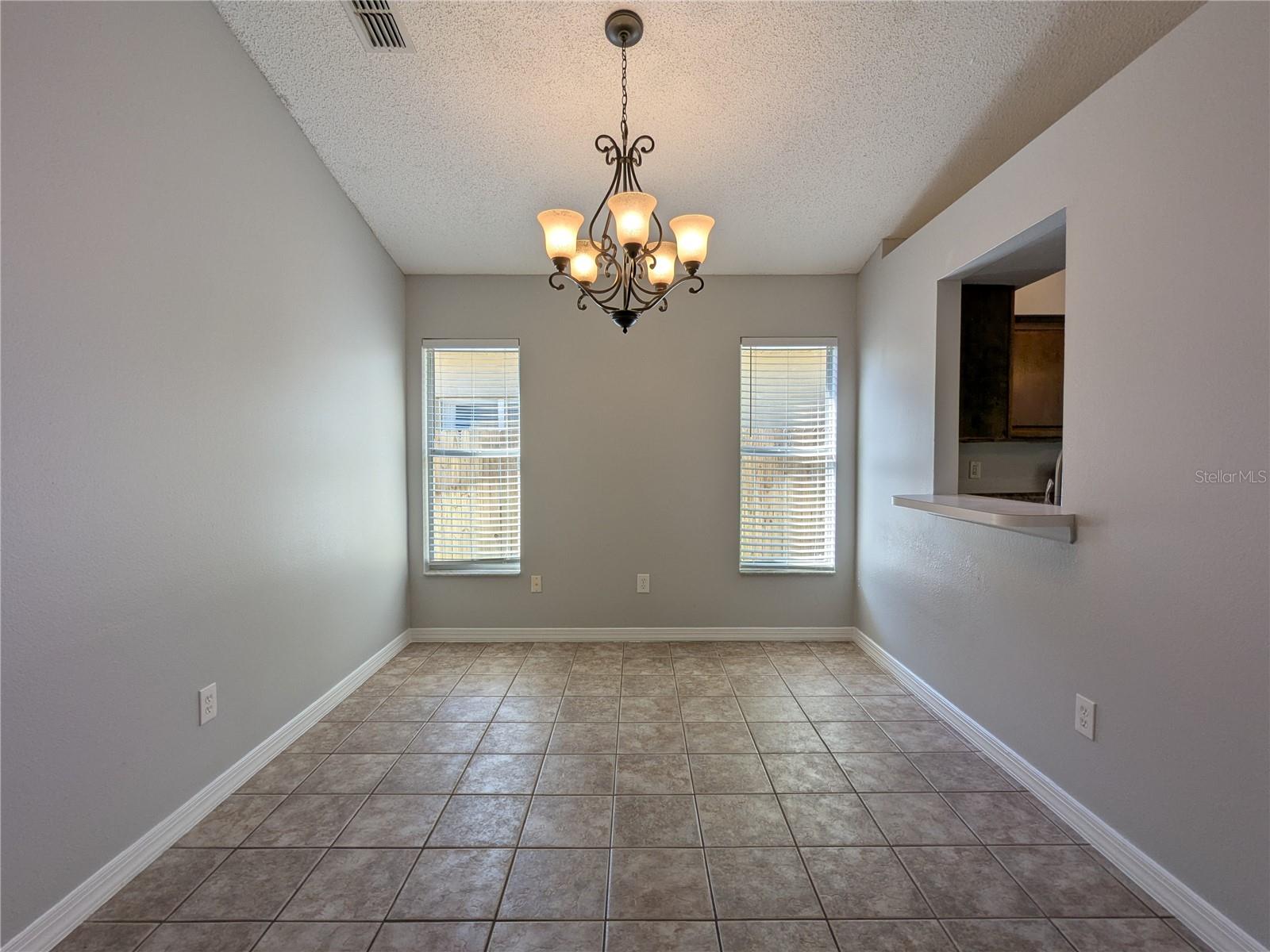 Image 8 of 43 For 1020 Stonechapel Court