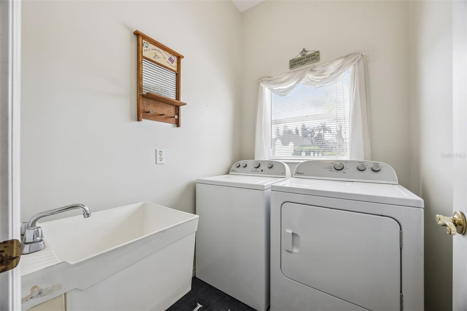 Image 31 of 42 For 3001 Canoe Creek Road