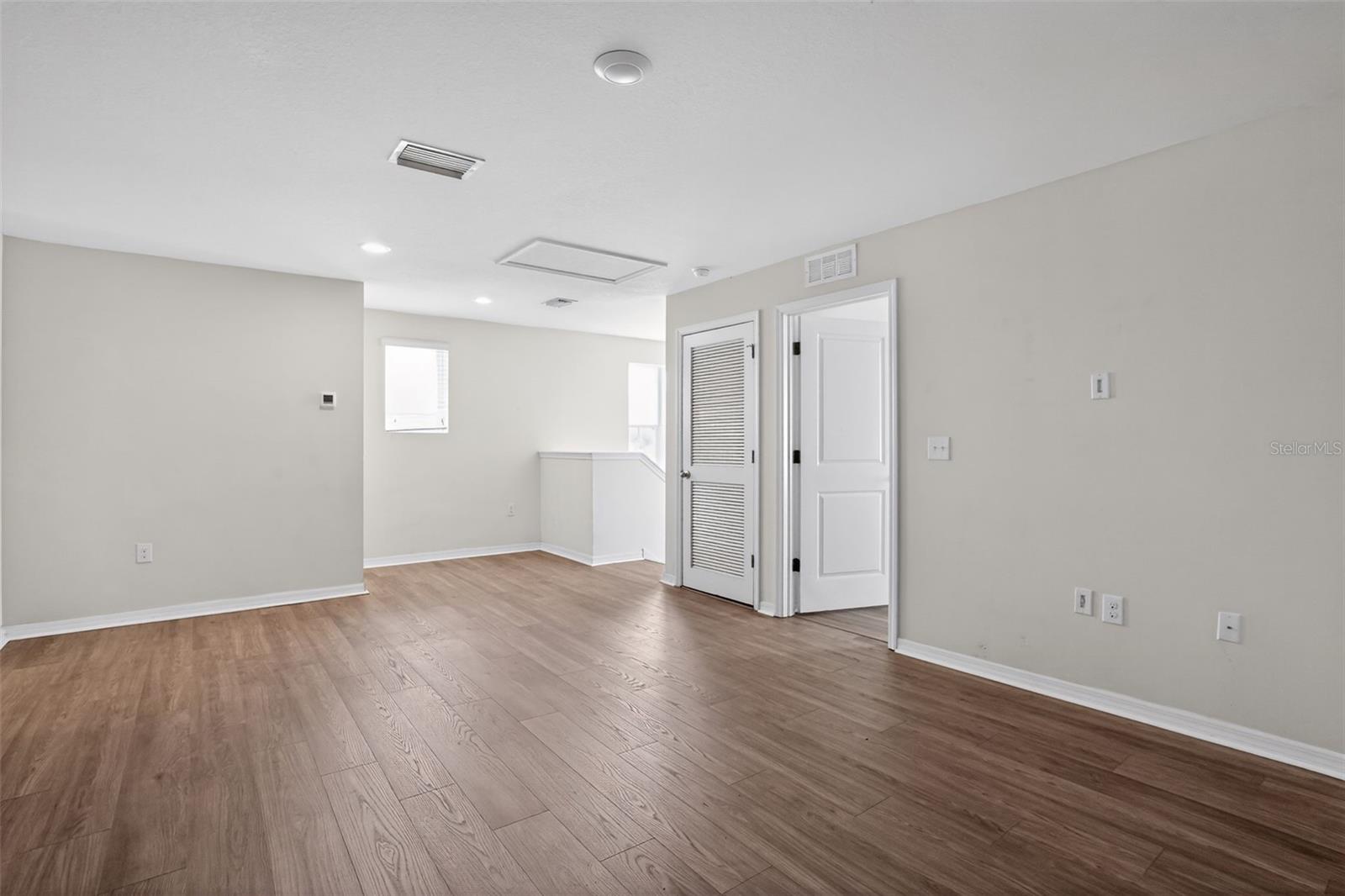 Image 14 of 38 For 11406 Warren Oaks Place