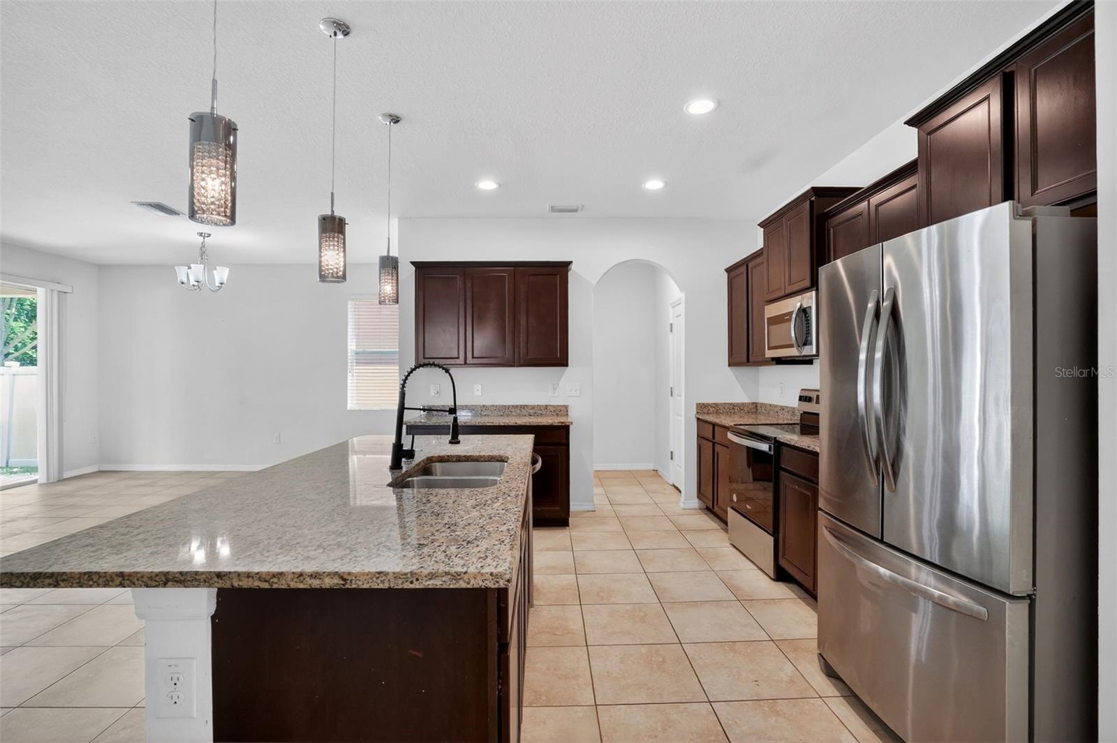 Image 22 of 38 For 11406 Warren Oaks Place