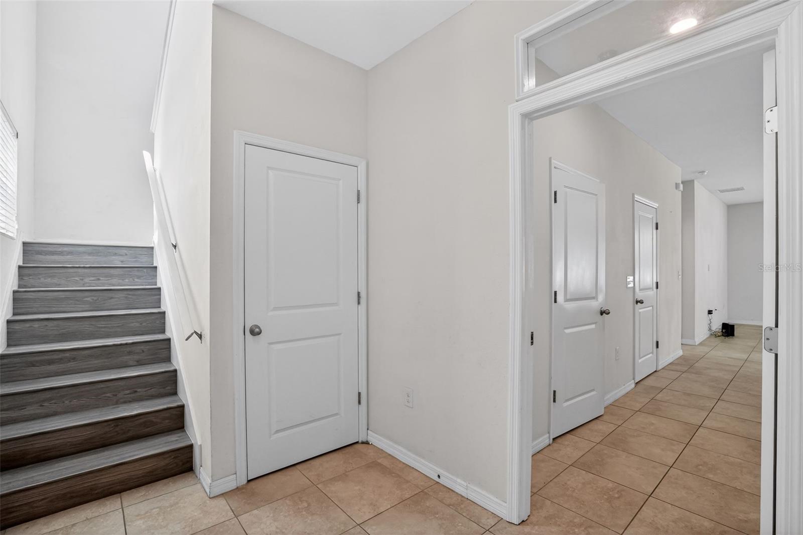 Image 33 of 38 For 11406 Warren Oaks Place