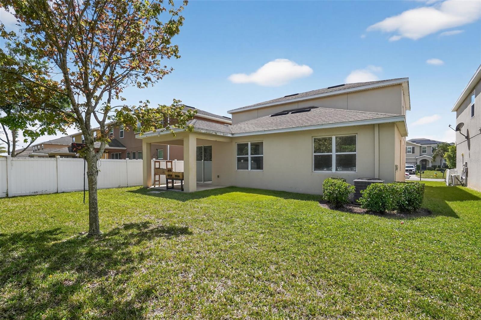 Image 5 of 38 For 11406 Warren Oaks Place