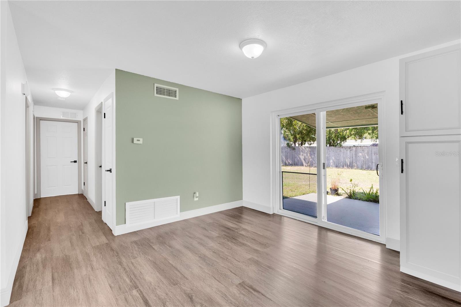 Image 10 of 30 For 1326 Stetson Court