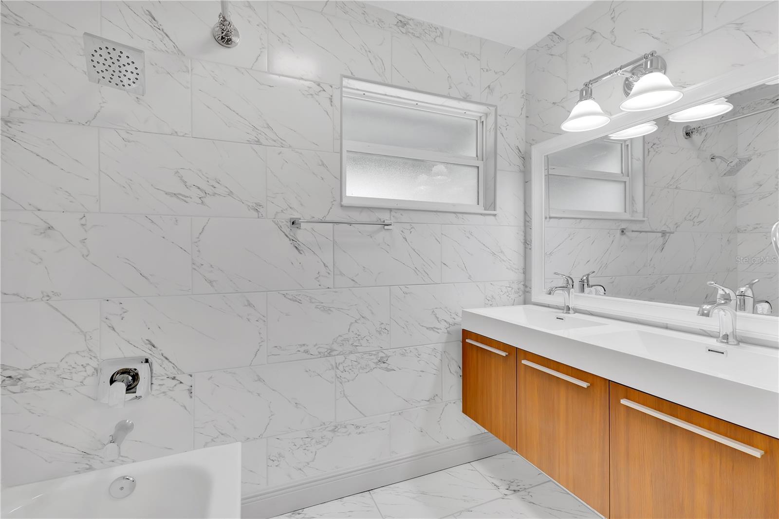 Image 12 of 30 For 1326 Stetson Court