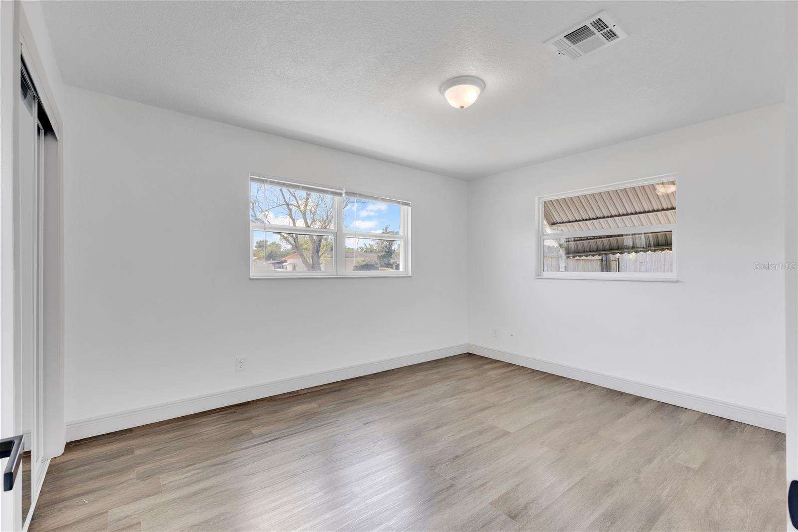 Image 14 of 30 For 1326 Stetson Court