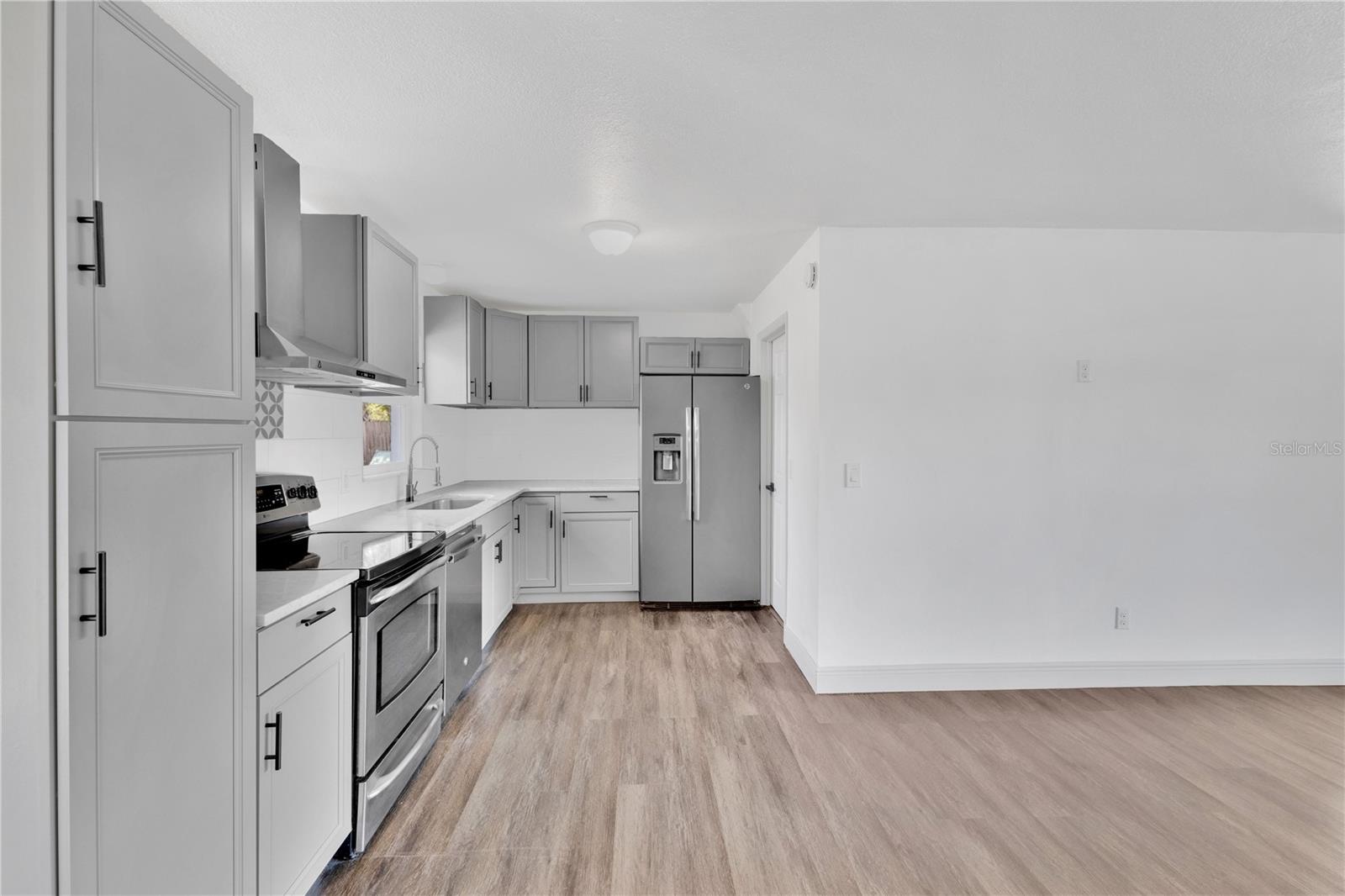 Image 7 of 30 For 1326 Stetson Court