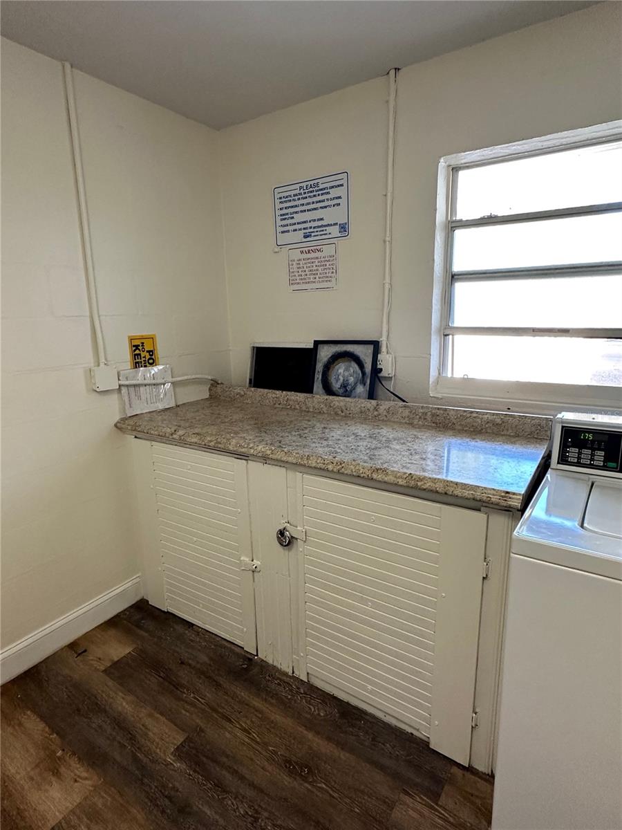 Image 10 of 17 For 500 75th Avenue N 4