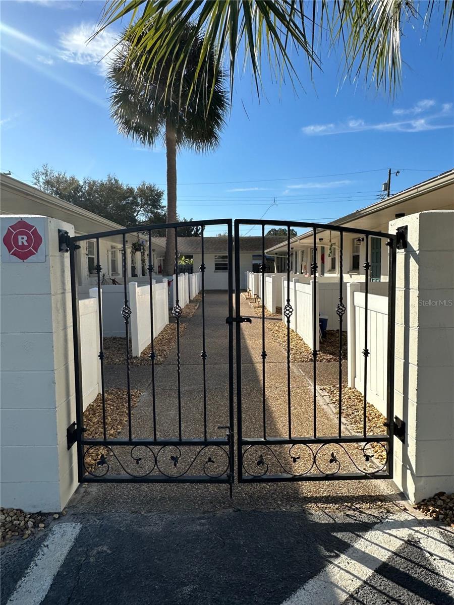 Image 16 of 17 For 500 75th Avenue N 4