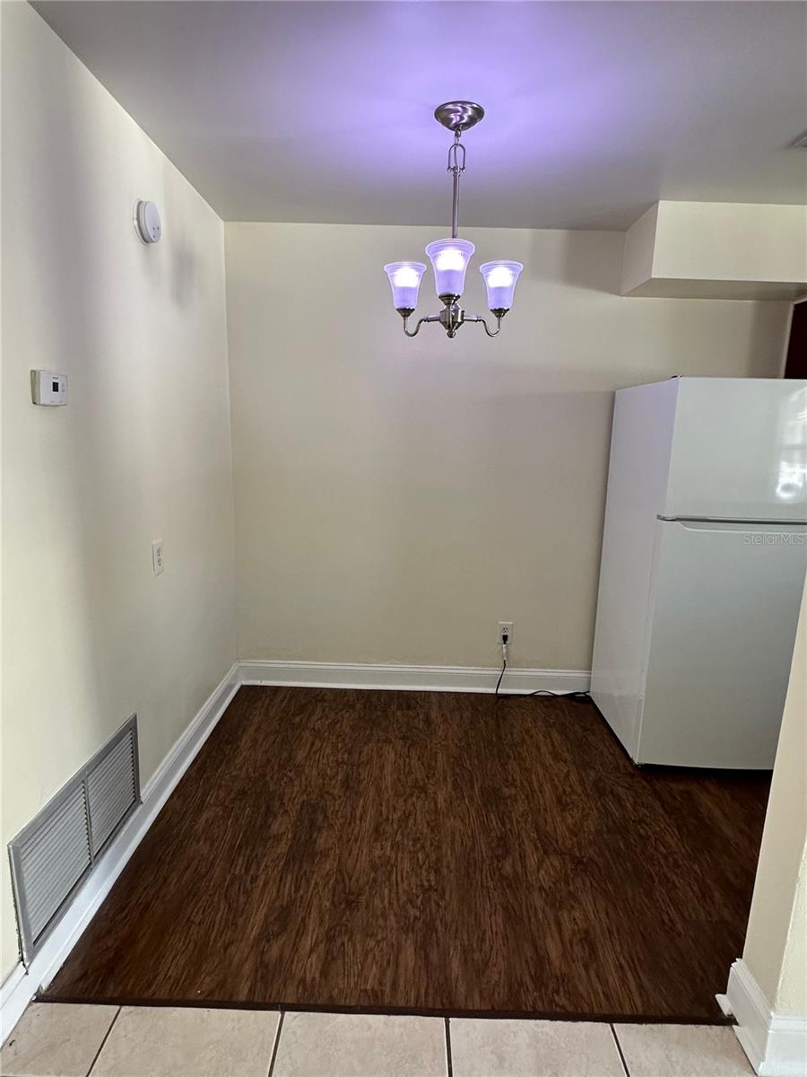 Image 5 of 17 For 500 75th Avenue N 4